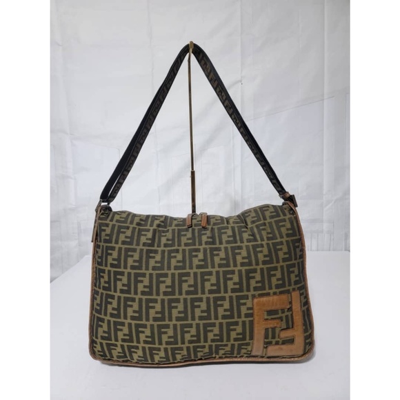 Authentic Fendi Zucca Canvas Zip Messenger Bag Brown - Picture 1 of 16
